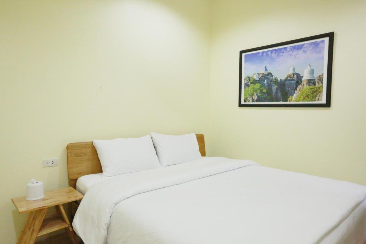 Interest Poshtel Hostel Μπανγκόκ Εξωτερικό φωτογραφία