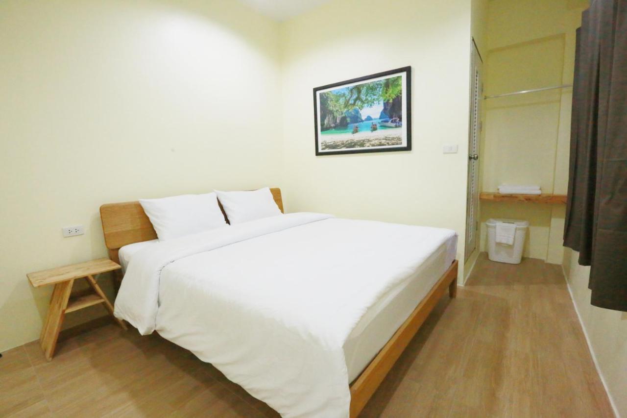 Interest Poshtel Hostel Μπανγκόκ Εξωτερικό φωτογραφία